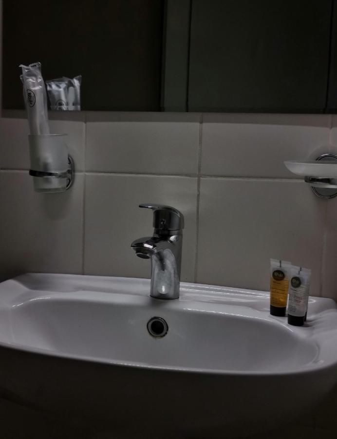 Rail Hotel Tbilisi ภายนอก รูปภาพ