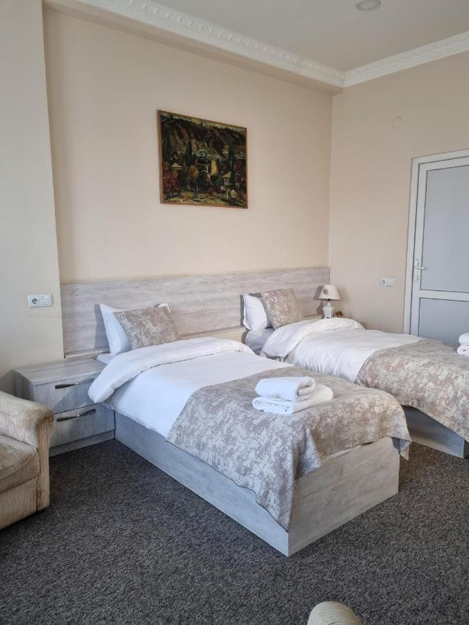 Rail Hotel Tbilisi ภายนอก รูปภาพ